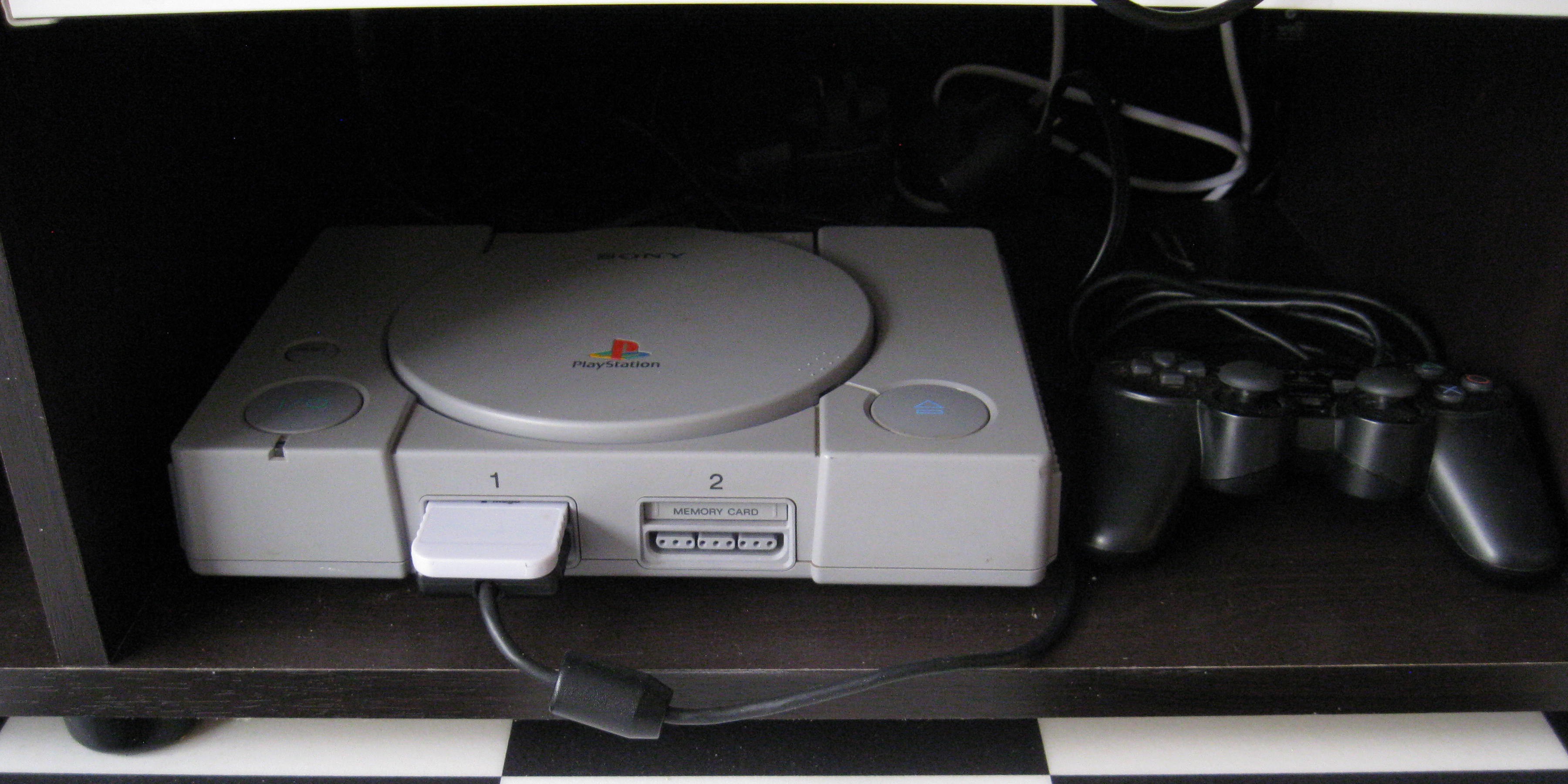 Sony Playstation 1, model number SCPH-7002